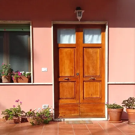 Apartment La Mia Casa Rosa *